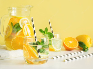 dung-chanh-muoi-de-detox-co-the-suot-6-thang-nguoi-phu-nu-phai-thay-vung-nhay-cam-khi-nhap-vien