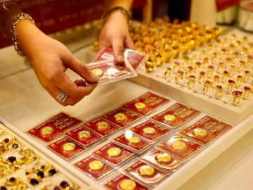 gia-vang-dong-loat-giam