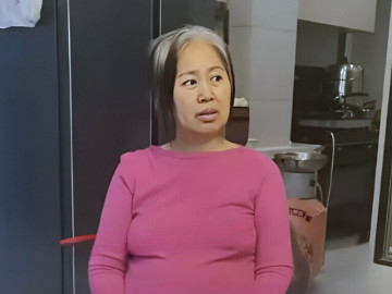 cu-ba-khoe-hanh-trinh-bau-bi-o-tuoi-u70-gay-tranh-cai-du-doi-su-that-phia-sau-khien-du-luan-lang-nguoi