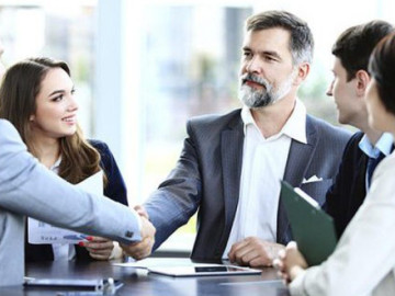 buoc-vao-tuoi-trung-nien-co-duoc-3-ban-linh-nay-nua-doi-sau-cua-ban-cang-hanh-thong-may-man