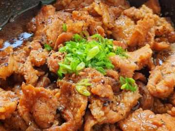 loai-thit-dan-da-nhat-re-hon-thit-bo-de-an-hon-thit-cuu-kho-kieu-nay-danh-veo-ca-noi-com