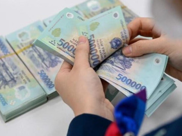 khong-truc-tiep-dung-lop-nha-giao-co-bi-cat-phu-cap-tham-nien