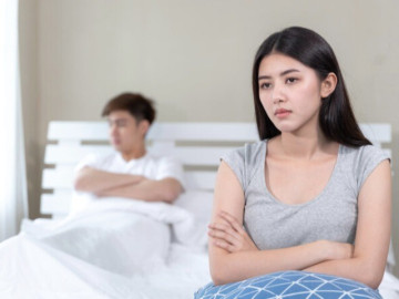 dang-gan-gui-sau-cuoc-lien-hoan-vo-lo-goi-nham-ten-nguoi-yeu-cu-va-hau-qua-dang-ngat-nguoi-chong-phai-chiu