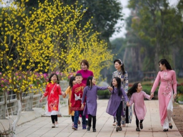 ngay-gio-xuat-hanh-dai-cat-ngay-4-tet-don-dau-hy-tin-tien-bac-doi-dao