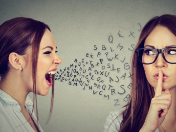 nguoi-thong-minh-gap-3-tinh-huong-nay-thuong-chon-im-lang-dinh-cao-cua-tri-tue-tham-sau