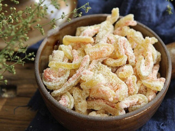 thu-nhieu-nguoi-vut-bo-nay-thanh-dac-san-khoai-khau-duoc-ua-chuong-gia-130-000-d-kg-tot-cho-suc-khoe