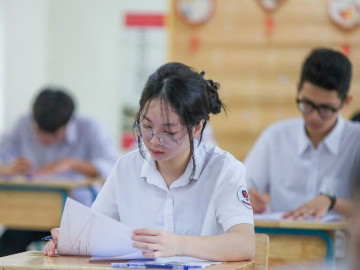 mon-thi-thu-ba-lop-10-duoc-cong-bo-lien-tiep-tai-nhieu-dia-phuong