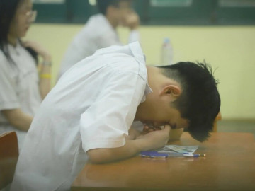 noi-cau-nay-moi-ngay-voi-con-nguoi-me-vo-tinh-khien-con-trai-roi-vao-khung-hoang-tam-ly-ngat-lim-o-lop-hoc