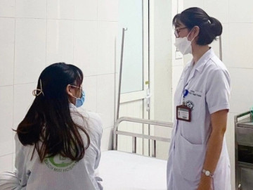 cuoi-nam-tong-ket-tu-hop-an-uong-nhieu-bac-si-khuyen-tranh-mot-dieu-de-nuoc-mat-khong-roi-sau-tieng-cuoi