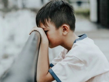 tron-khoi-nha-vi-so-cha-cau-be-mang-tieng-mat-goc-gan-50-nam-va-cuoc-doan-tu-dam-nuoc-mat