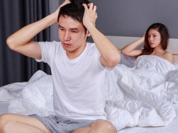 chong-vua-gan-gui-da-iu-xiu-sau-do-phat-hien-bi-mat-dong-troi-cua-vo-nhung-chi-biet-om-mat-khoc