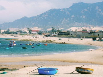 lang-chai-chay-gio-co-khung-canh-sieu-dep-it-nguoi-biet-o-khanh-hoa