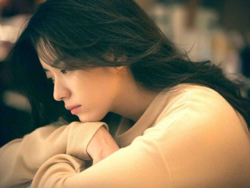 trong-hon-nhan-phu-nu-mang-theo-mot-thu-ben-nguoi-luon-thay-tui-than-con-dan-ong-thi-met-moi