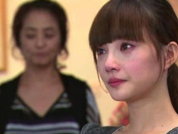 con-dau-u50-mang-bau-con-dau-long-me-chong-nang-nac-bat-pha-ly-do-khien-con-trai-khoc-nghen