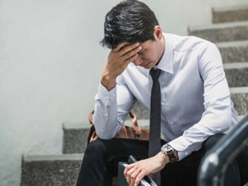 nam-thanh-nien-27-tuoi-o-ha-noi-di-kham-khap-noi-vi-lo-so-mac-benh-hiem-ngheo-ket-qua-phai-nhap-vien-tam-than