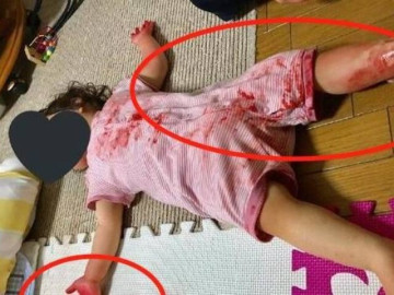 ra-ngoai-10-phut-tro-ve-vua-mo-cua-nha-thay-con-gai-nguoi-dinh-day-mau-nguoi-me-suyt-ngat