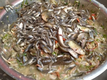 thu-xua-it-ai-biet-nay-thanh-dac-san-co-huong-vi-doc-la-muon-an-nhat-dinh-phai-den-day