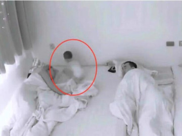 con-10-thang-tuoi-tinh-giac-nua-dem-nhung-cap-vo-chong-ngu-say-khong-hay-biet-gi-sang-hom-sau-vua-xem-camera-vua-khoc