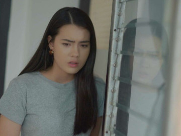 dua-chao-den-benh-vien-cho-bo-truoc-cua-phong-toi-nghe-ong-dan-y-ta-dung-de-con-toi-biet