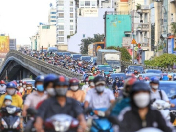 tu-1-7-2027-ap-dung-kiem-dinh-khi-thai-xe-may-tai-ha-noi-va-tp-hcm