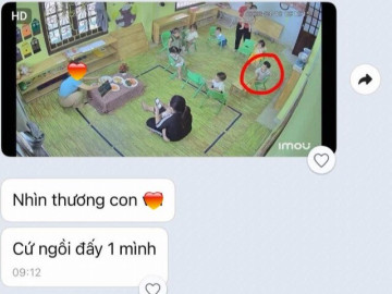 camera-giam-sat-ghi-canh-con-di-mau-giao-ngoi-1-minh-bo-nhan-cho-me-noi-xot-con-thi-bi-chi-ra-su-that-phu-phang