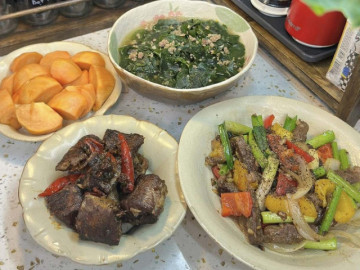 nhung-mam-com-3-nguoi-duoi-150-000-dong-cua-me-dam-hai-phong