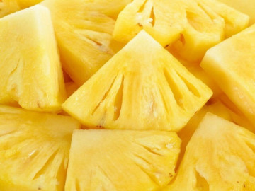 khong-can-muoi-dua-got-xong-cho-vao-ngam-cung-thu-nay-an-vao-het-rat-luoi-con-ngot-hon-binh-thuong