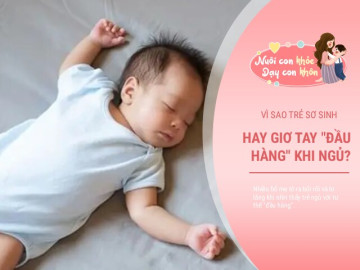 tre-thich-gio-hai-tay-len-dau-khi-ngu-me-dung-sua-vi-3-ly-do-dac-biet-nay