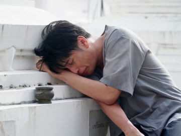 nguoi-phu-nu-bo-lai-7-dua-con-ly-hon-tay-trang-chong-van-xin-quay-lai-nhung-cu-dan-mang-dong-loat-khuyen-dung